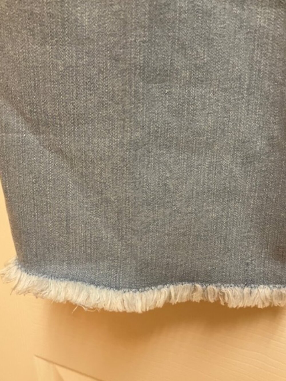Alfred Dunner petite denim capris- NWT - Picture 2 of 5